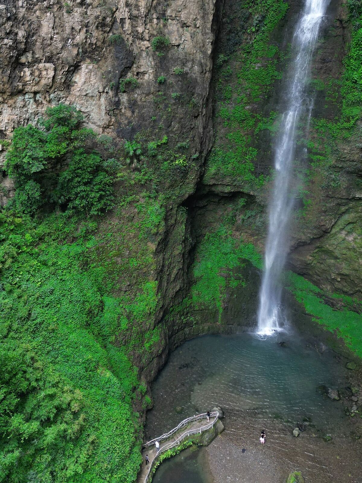 黑山谷峡谷线第1张风景照片
