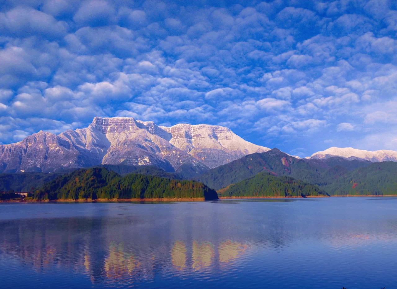 瓦屋山原始森林环线第1张风景照片