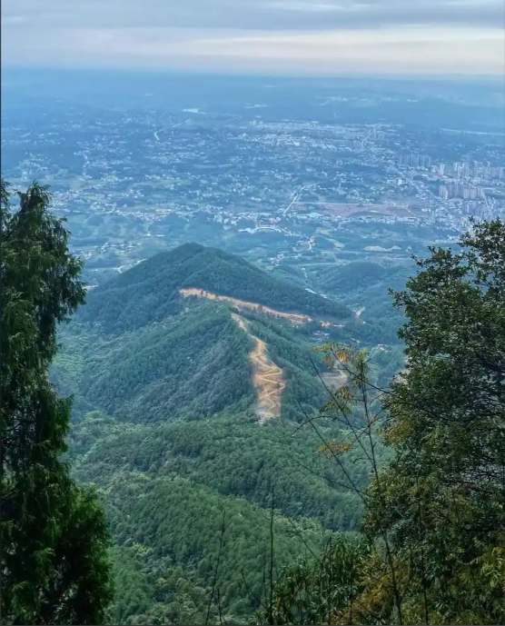华蓥白岩第2张风景照片