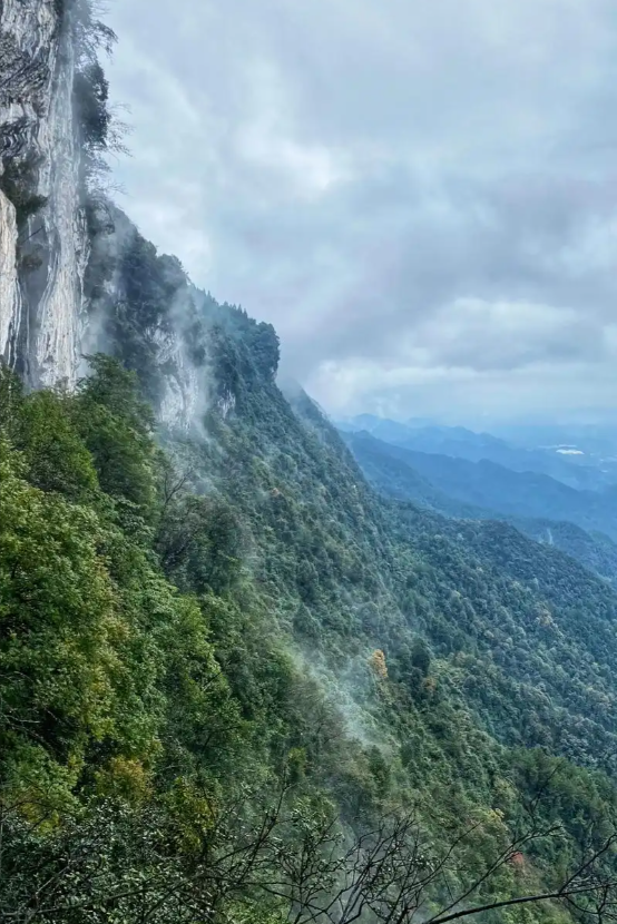 华蓥白岩第3张风景照片